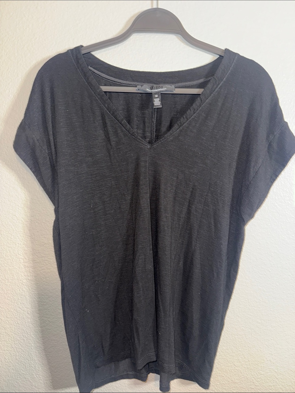 White House Black Market Black V-Neck Short Sleeve Tee